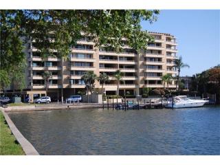 5701 Mariner St, Tampa FL  33609-3442 exterior