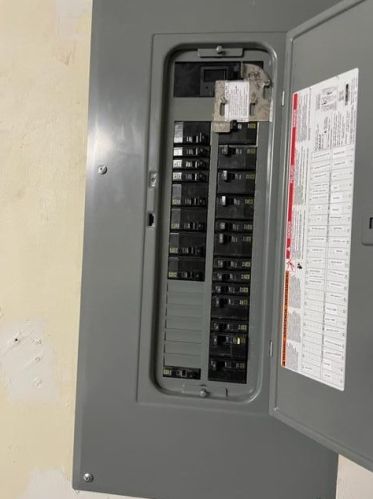 257 Bentley Cir, Fort Pierce FL  34986-2458 exterior