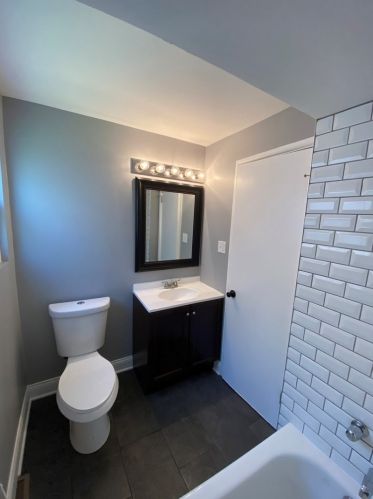 8011 Emerald Ave, Chicago IL  60620-2518 exterior