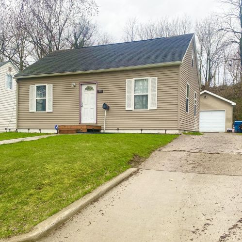 1016 Palmer Ave, Kalamazoo, MI 49001-3852