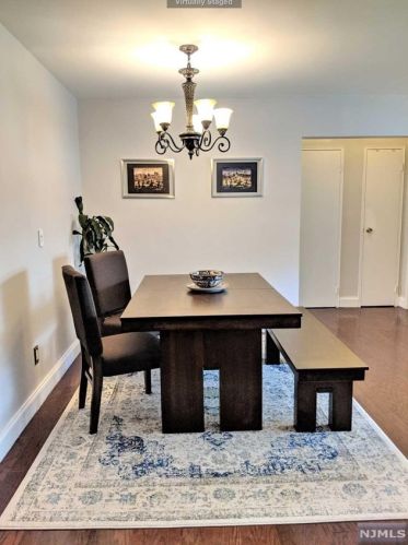 24 Un Ave, Nutley NJ 07110-3325 exterior