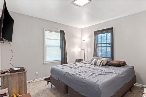 4625 74, Milwaukee WI 53218-4750 exterior