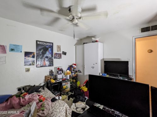 4225 Cavalier Dr, Phoenix AZ 85017-1727 exterior