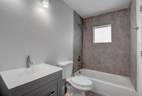 2208 19 Ave, Boynton Beach FL 33435-3511 exterior