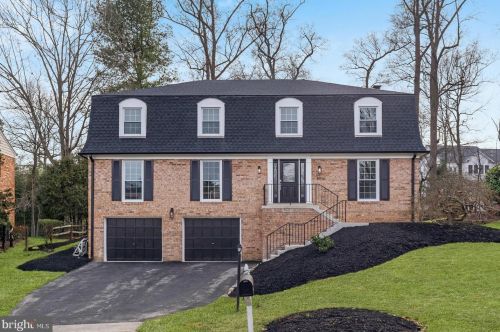 8916 Copenhaver Dr, Rockville MD  20854-3009 exterior