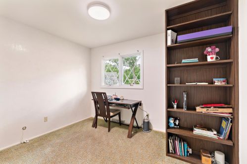 1306 Fawnvalley Dr, Saint Louis MO 63131-3921 exterior