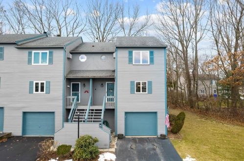 13 Primrose Ln, Providence, RI 02919-2889