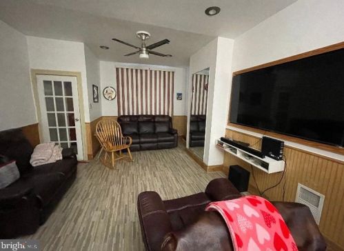 2515 Hancock St, Philadelphia PA 19133-3831 exterior