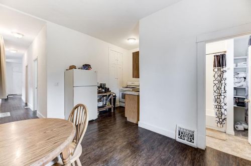 2221 Osage St, Saint Louis MO 63118-4212 exterior