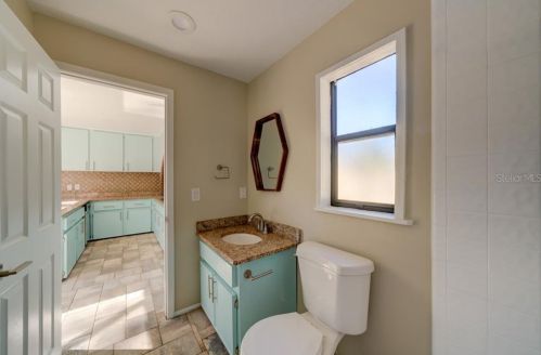 5012 Barrowe Dr, Tampa FL 33624-2593 exterior