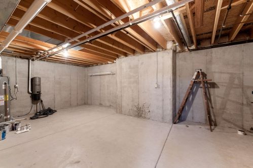 3811 Centennial Cir, Milwaukee WI  53221-5746 exterior