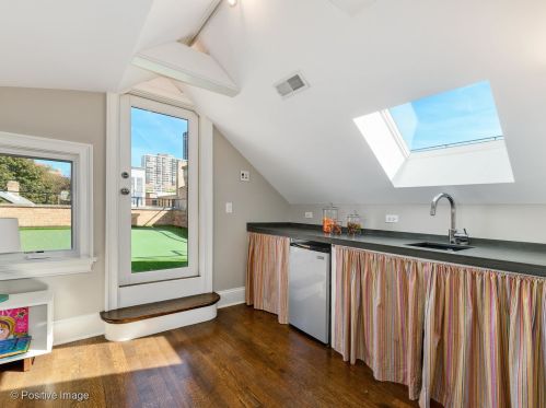 1809 Sedgwick St, Chicago IL 60614-5305 exterior