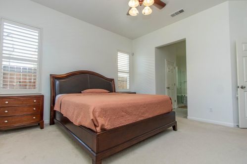 1072 Bennington Ave, Turlock CA  95382-0555 exterior