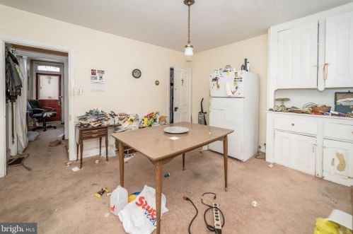 414 9 St, Chester PA 19013-2701 exterior