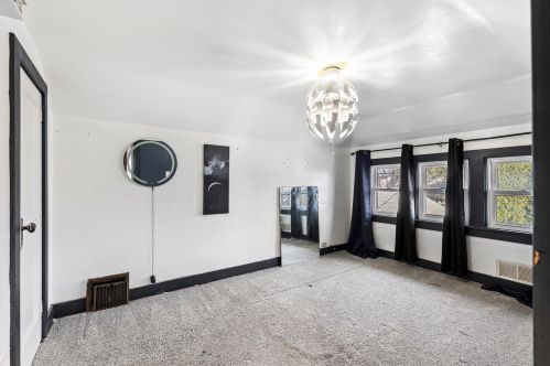 1968 83, Milwaukee WI 53213-2128 exterior