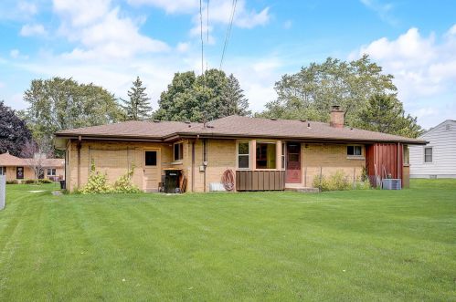 4537 Fountain Ave, Milwaukee, WI 53223-4435