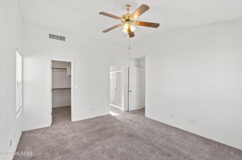 8238 Placita Del Parque, Tucson AZ  85747-5244 exterior