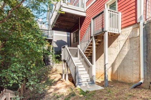 1716 Barfield Run, Atlanta GA  30318-2779 exterior