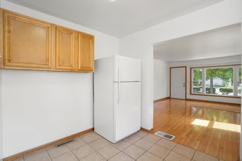 211 Park Rd, Joliet IL 60433-1432 exterior