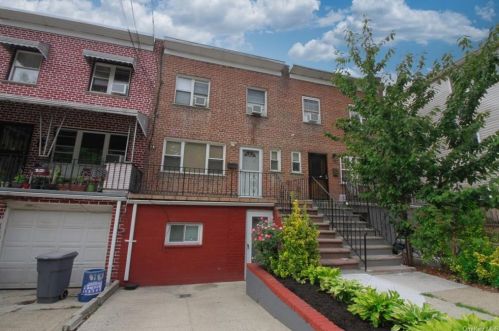 1321 Hicks St, Bronx NY  10469-1703 exterior