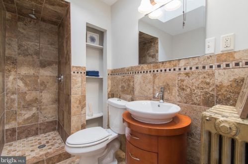 6535 17 St, Philadelphia PA 19121-1629 exterior