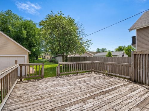 1325 16 St, Manitowoc WI 54220-5611 exterior