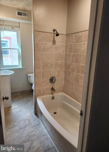 1351 Princess Ave, Camden NJ 08103-2910 exterior