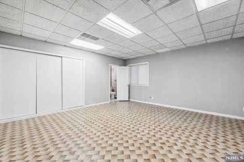 114 Pne St, Cliffside Park NJ 07010-1018 exterior