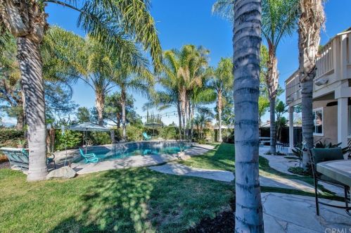 11307 Brookfall Ct, Riverside CA 92505-5135 exterior