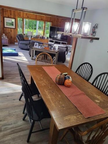 1204 Fleetwood Dr, Manitowoc WI 54220-2362 exterior