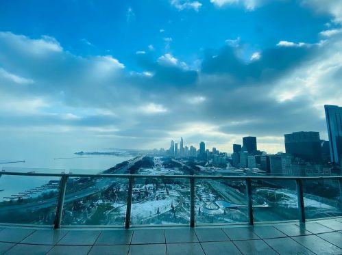 340 Randolph St, Chicago IL  60601-7618 exterior