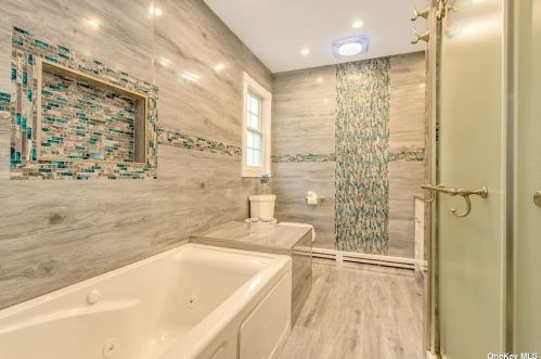 34 Fielding Ave, Huntington Station NY 11746-6731 exterior