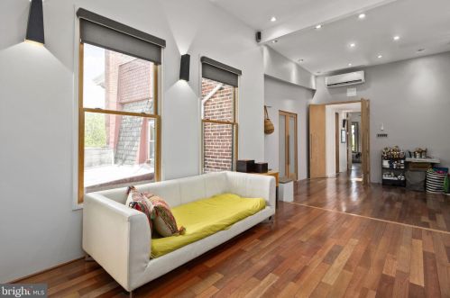 2728 13th St, Washington DC 20018-3901 exterior