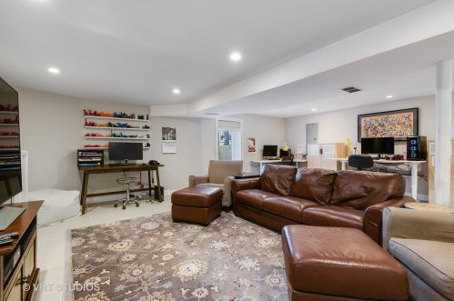 4860 Berwyn Ave, Chicago IL 60640-2007 exterior