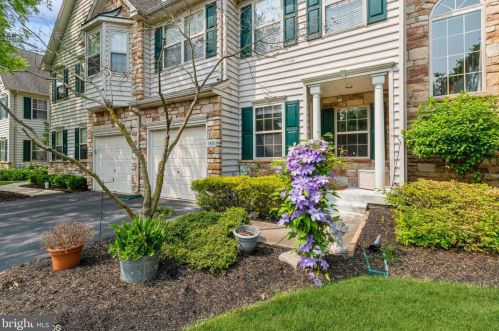 1835 Creekview Ln, Jamison, PA 18929-1795