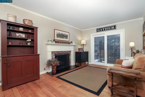 4031 Burbank Dr, Concord CA 94521-1024 exterior