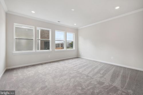 16666 Crabbs Branch Way, Rockville MD 20855-2201 exterior