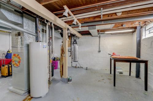 2015 94, Milwaukee WI 53227-1403 exterior