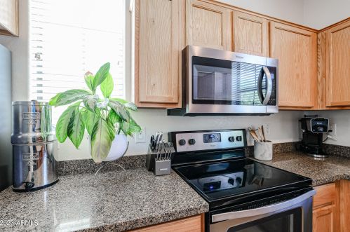 32421 23 Ave, Phoenix AZ 85015-4904 exterior