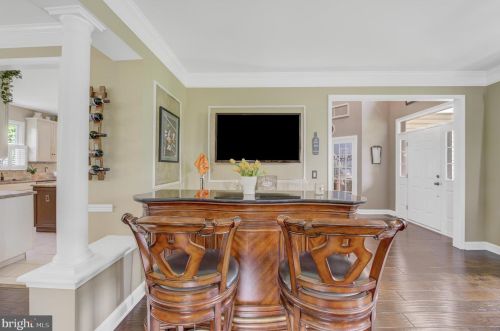 5 Cobblestone Ct, Columbus NJ 08022-1969 exterior