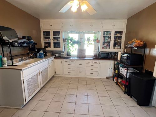 1016 13 St, Manitowoc WI 54220-5122 exterior