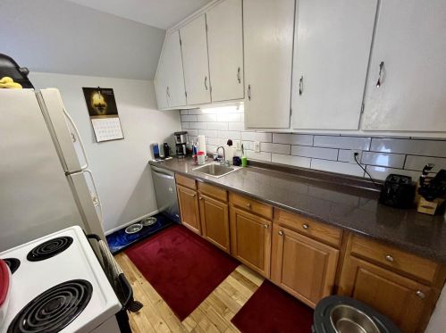 2133 Washington Ave, Madison WI 53704-5208 exterior