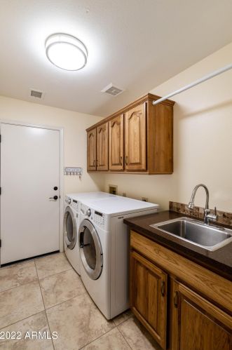 24601 Ribbonwood Dr, Chandler AZ  85248-7731 exterior