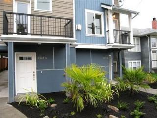 6521 5th Ave, Seattle WA  98115-6418 exterior