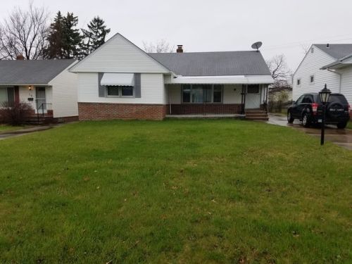 23 Willard Ave, Cleveland OH  44146-2219 exterior