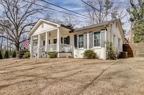 3084 Margaret Mitchell Dr, Atlanta, GA 30327-1616