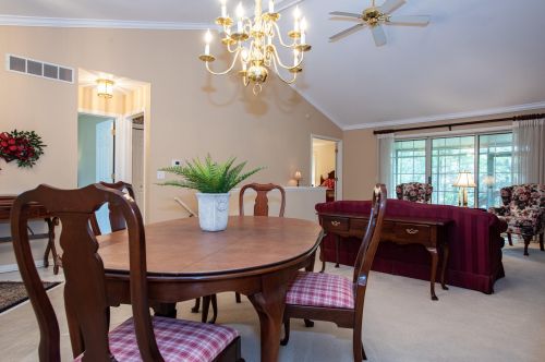 2242 Meadowglen Dr, Grand Rapids MI 49505-6302 exterior