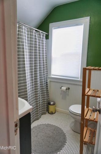 1001 Ardmore, Grand Rapids MI 49507-2710 exterior