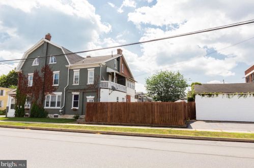 932 Lititz Ave, Lancaster PA 17602-1919 exterior