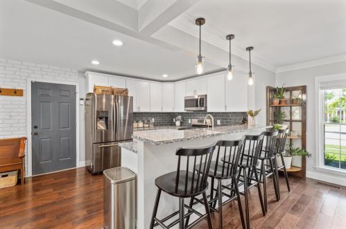 5023 Flamewood Dr, Saint Louis MO 63129-2527 exterior